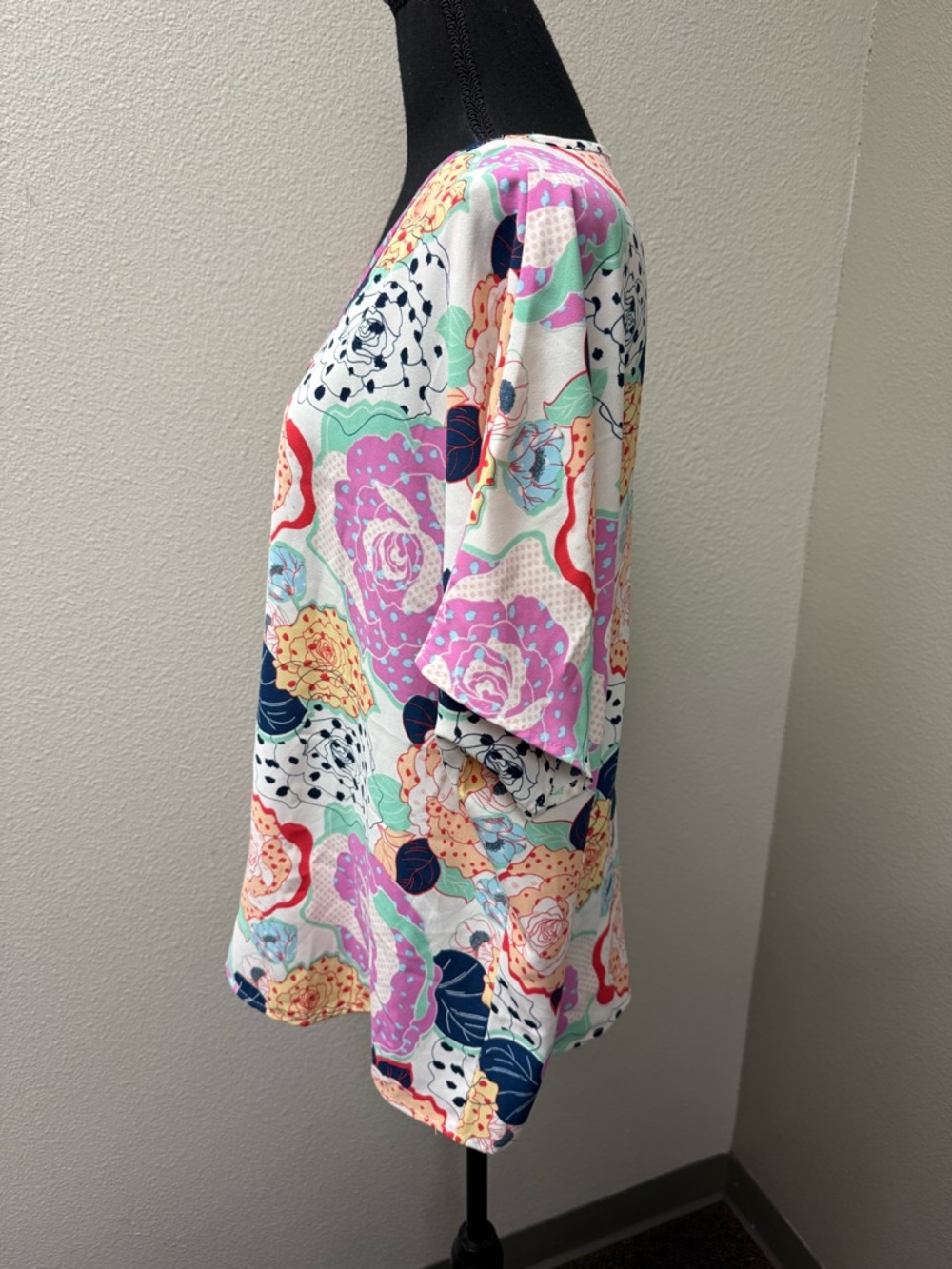 Entro Floral Blouse V Neck Boho Top Pink Blue Cream Large Spring Summer Chic - Picture 4 of 9